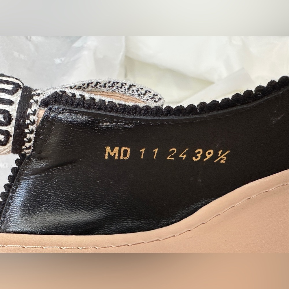 DIOR BLACK LEATHER AND RIBBON KITTEN HEEL SLINGBACKS SIZE 39.5 - Picture 12 of 14